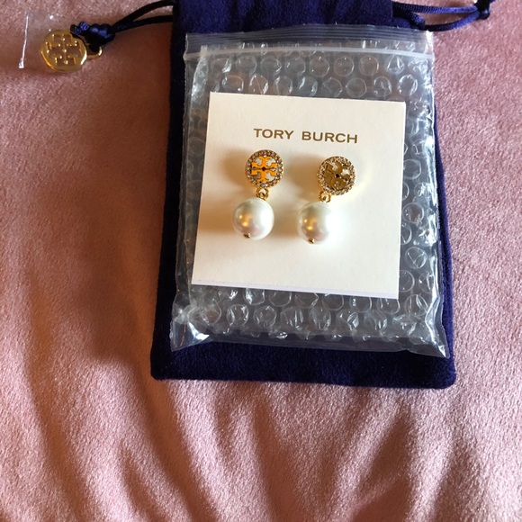 🆕Tory Burch Swarovski crystal faux pearl earrings - Picture 4 of 5
